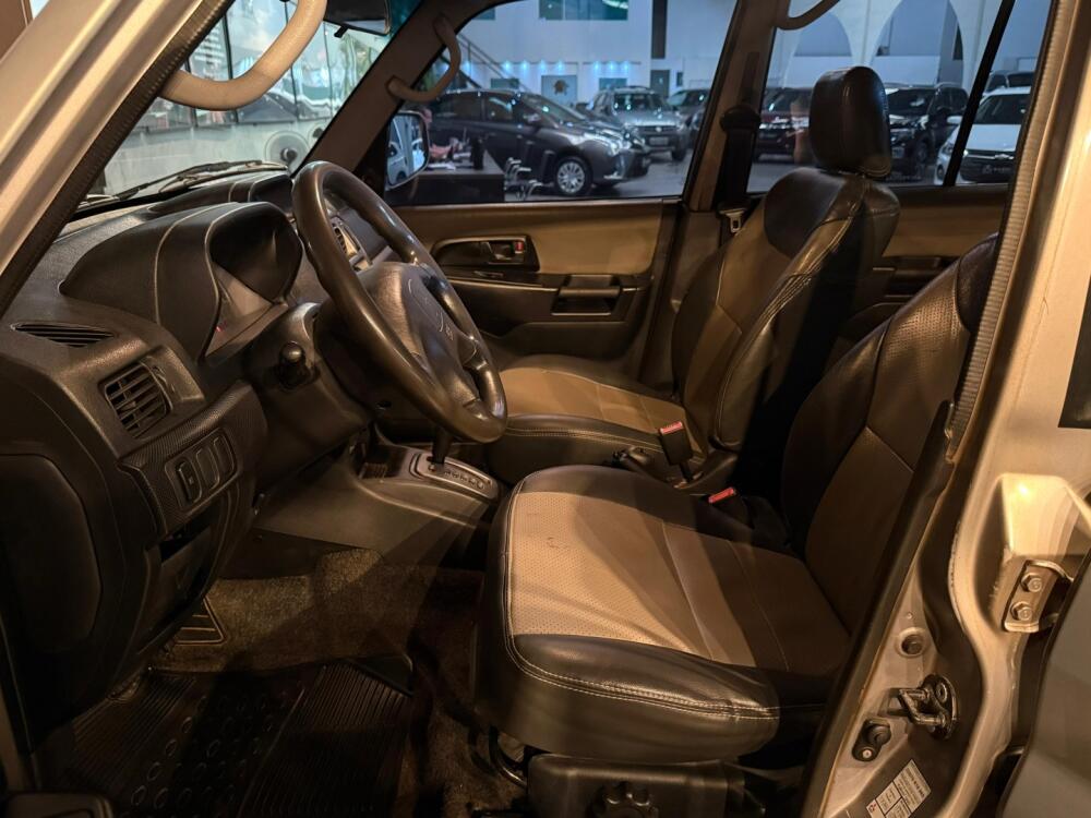 Mitsubishi Pajero TR4