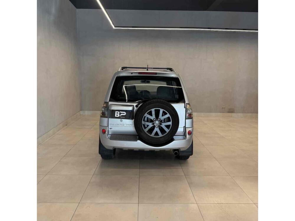 Mitsubishi Pajero TR4