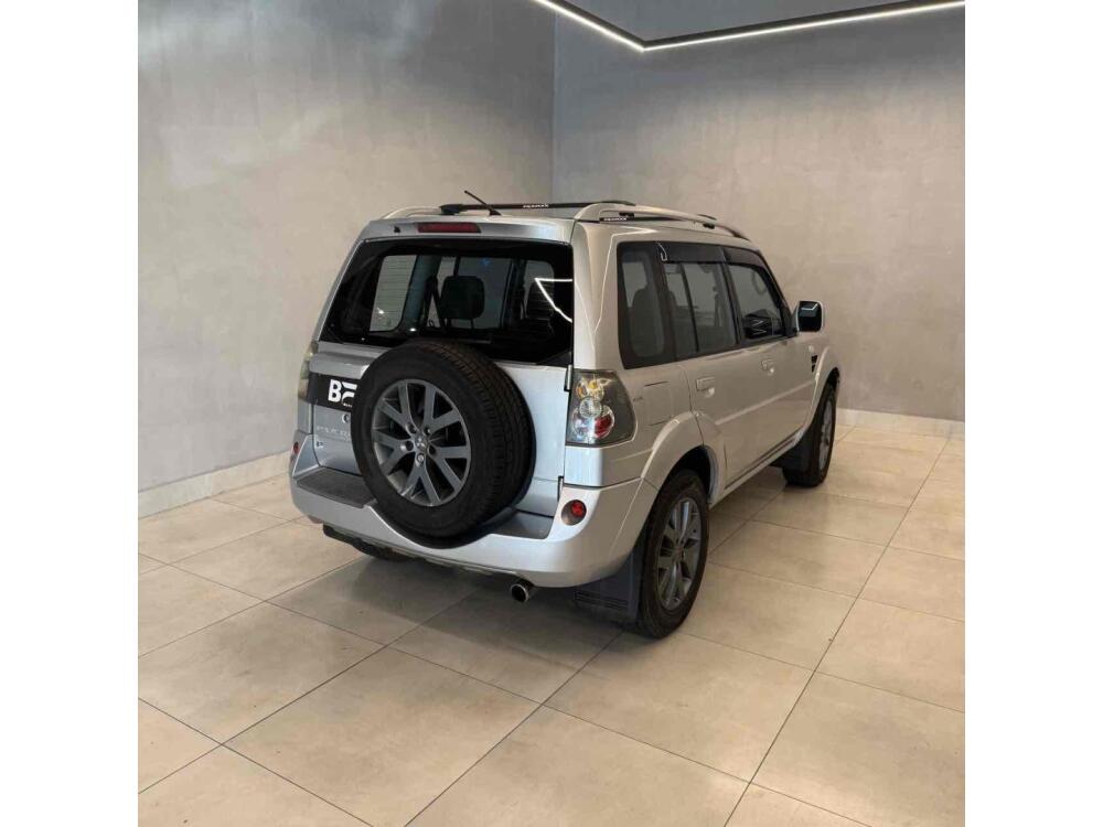 Mitsubishi Pajero TR4