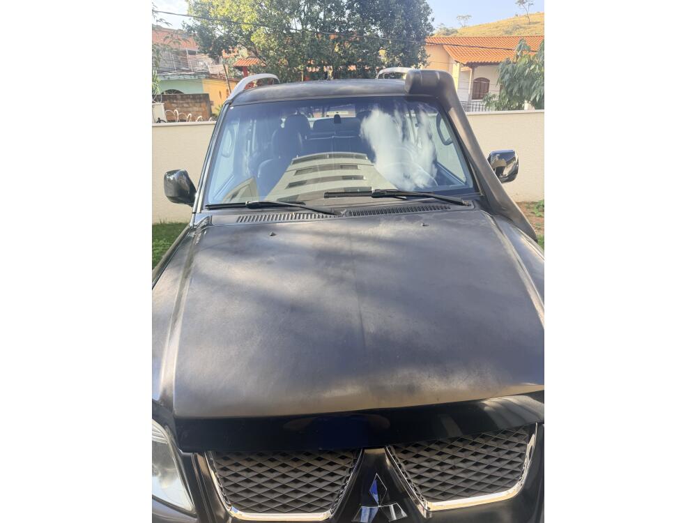 Mitsubishi Pajero TR4