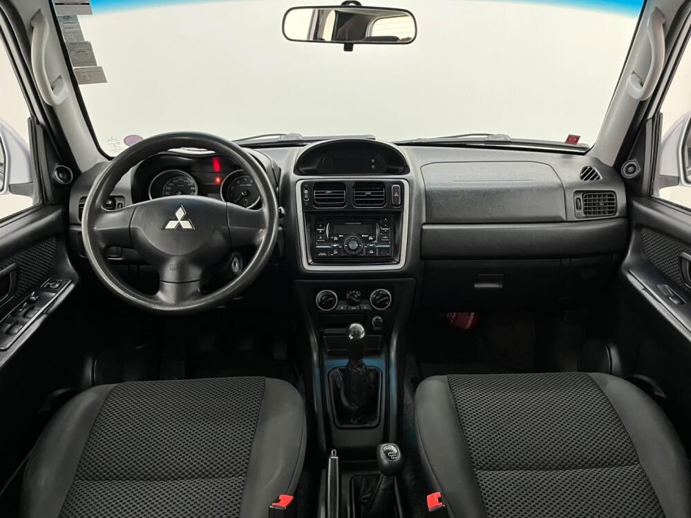 Mitsubishi Pajero TR4