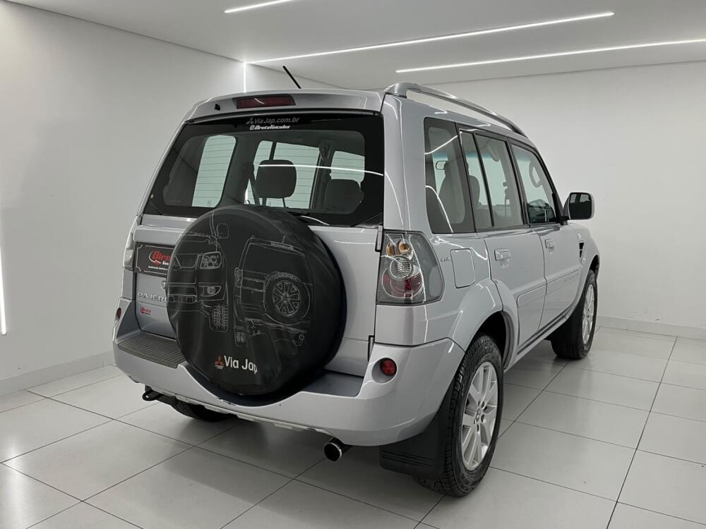 Mitsubishi Pajero TR4