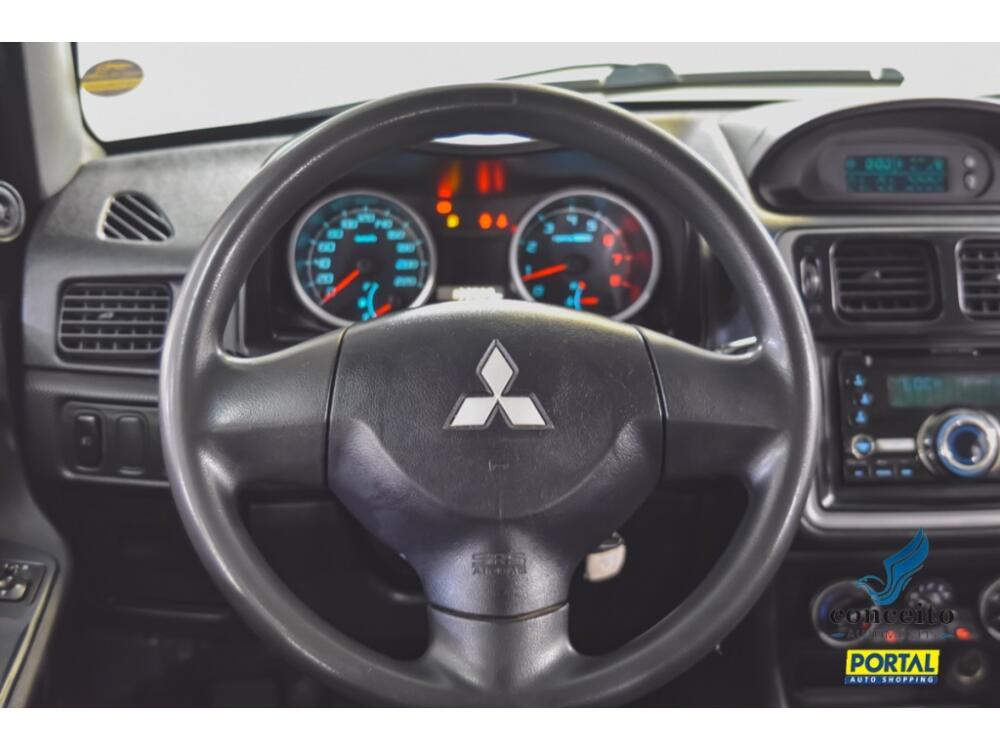 Mitsubishi Pajero TR4