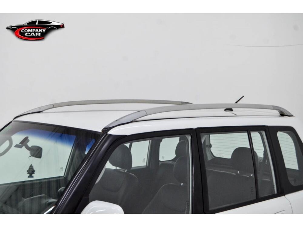 Mitsubishi Pajero TR4