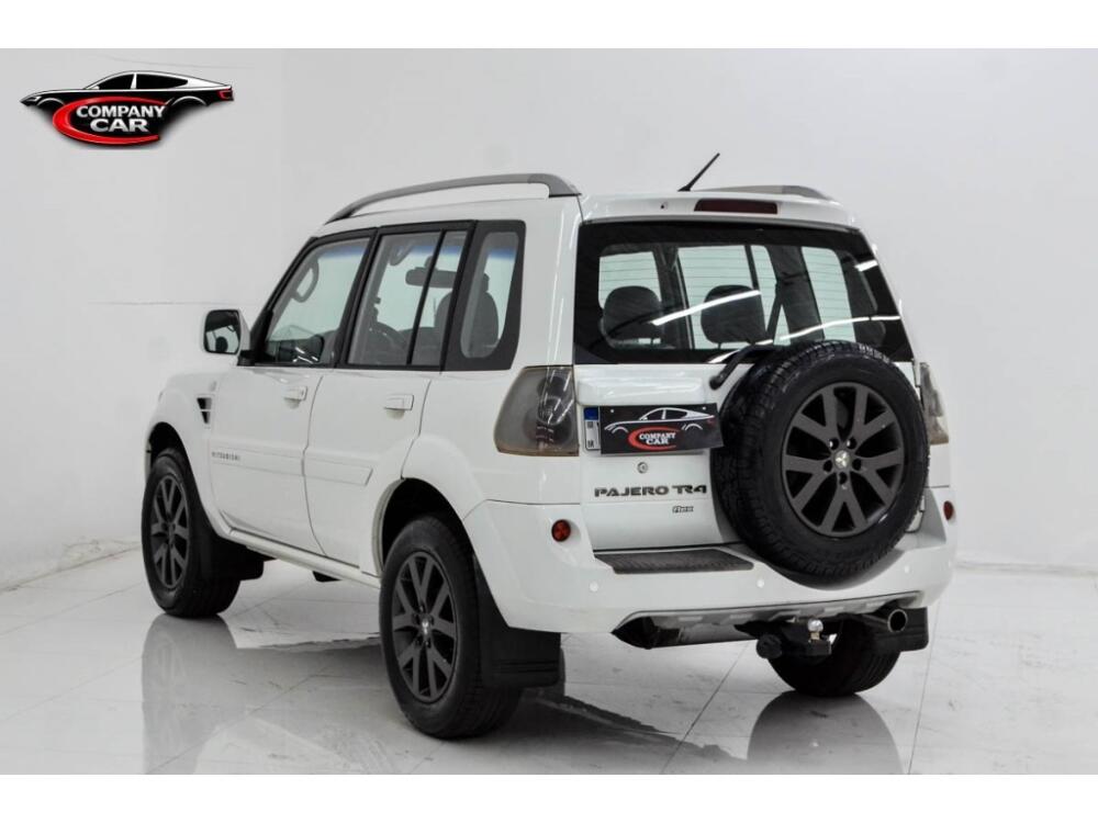 Mitsubishi Pajero TR4