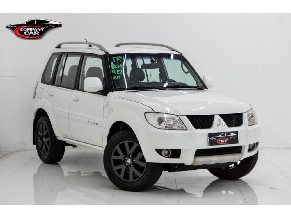 Mitsubishi Pajero TR4