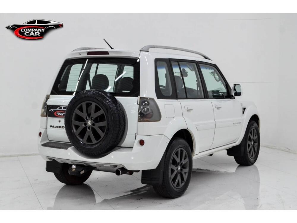 Mitsubishi Pajero TR4