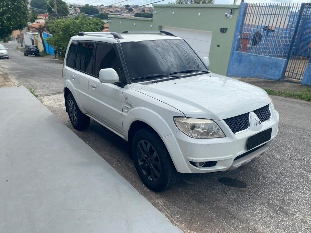 Mitsubishi Pajero Tr4 2.0 16v 2011