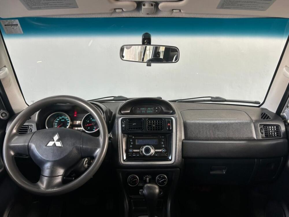 Mitsubishi Pajero TR4