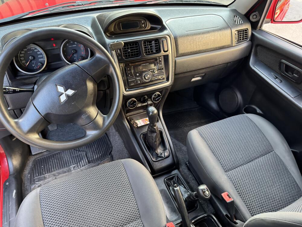 Mitsubishi Pajero TR4