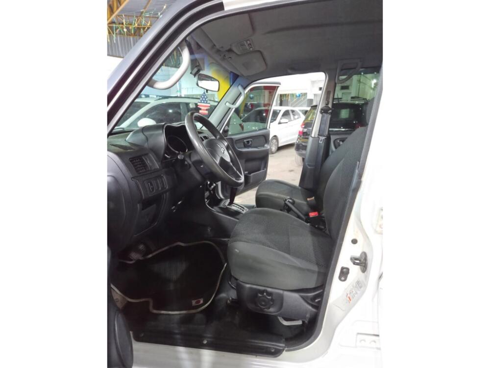 Mitsubishi Pajero TR4