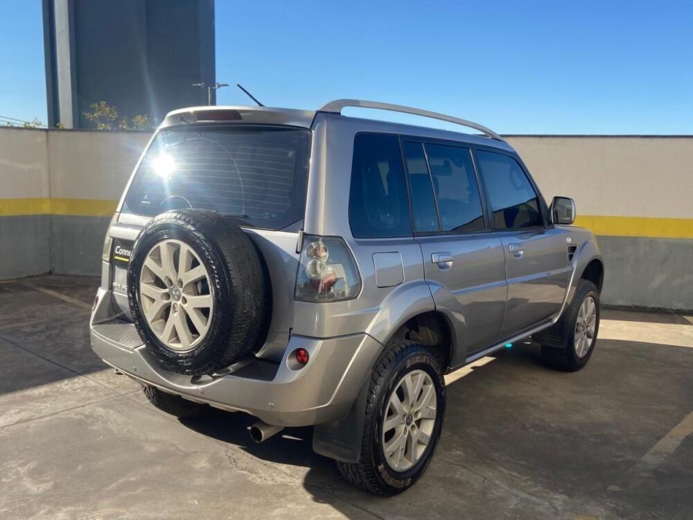 Mitsubishi Pajero TR4