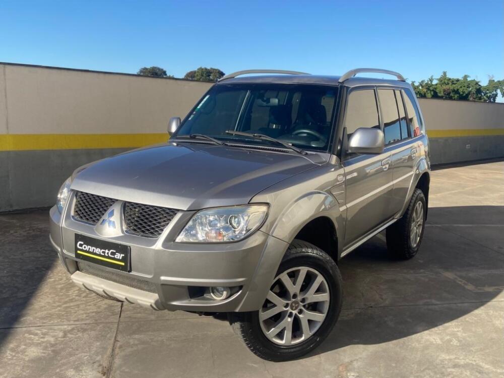 Mitsubishi Pajero TR4