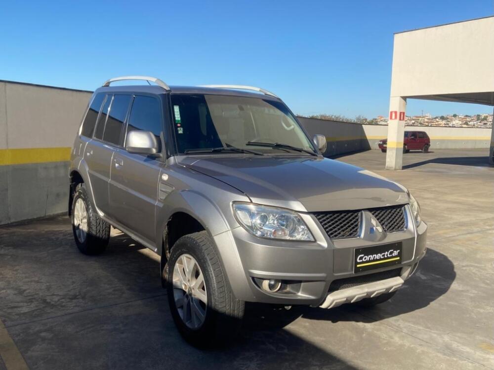 Mitsubishi Pajero TR4