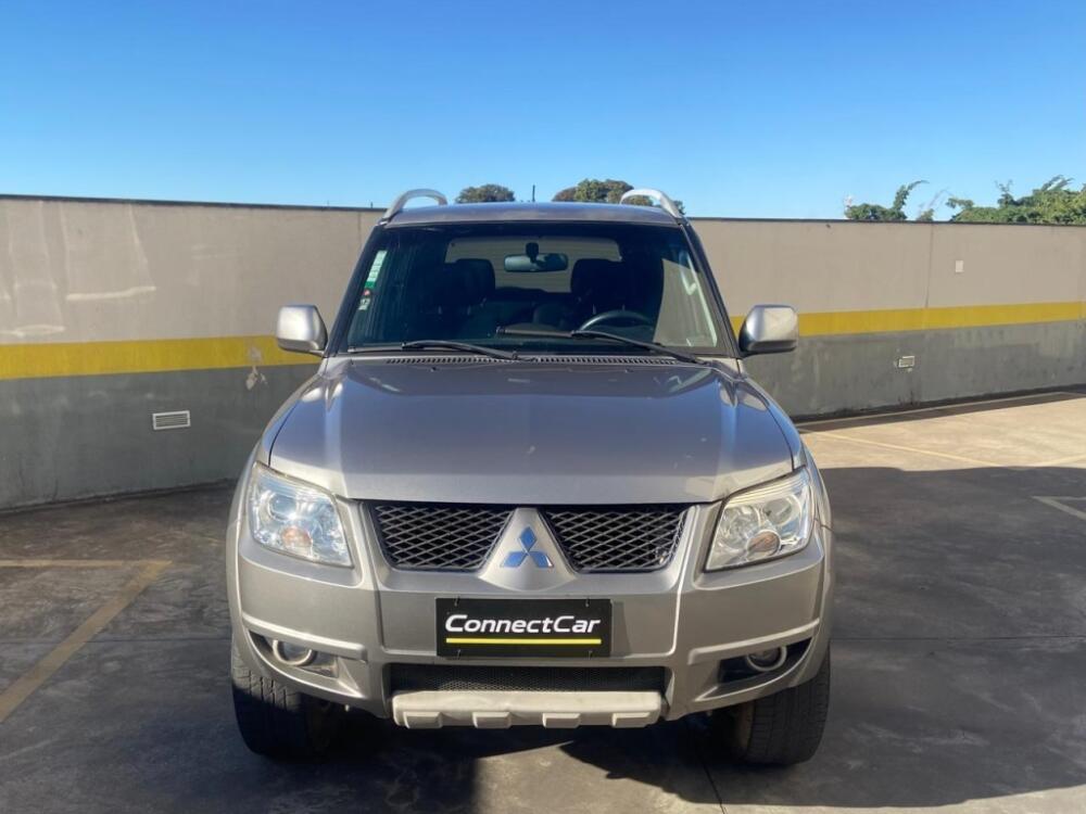 Mitsubishi Pajero TR4