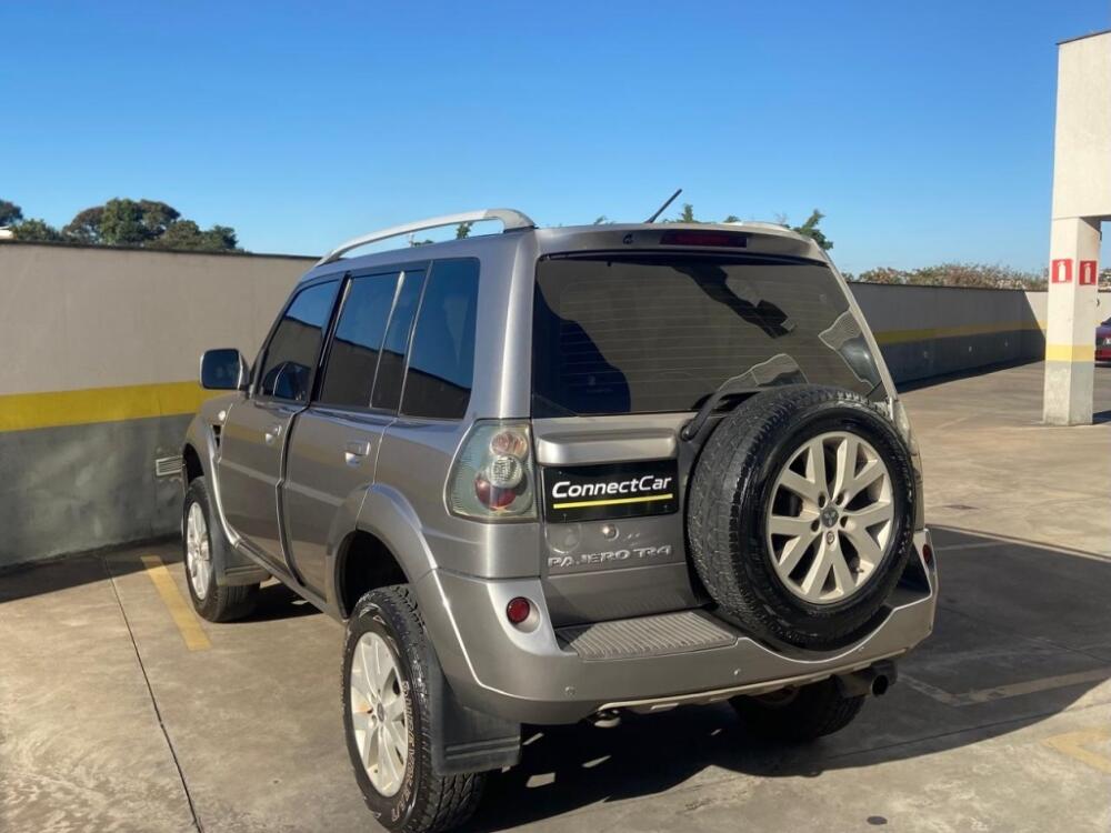 Mitsubishi Pajero TR4
