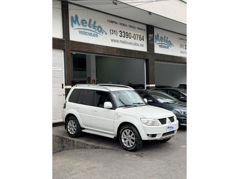 Mitsubishi Pajero Tr4 2.0 4X2 16V 140CV FLEX 4P AUTOMÁTICO 2012