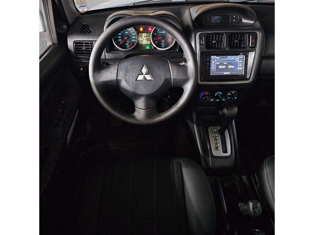 Mitsubishi Pajero TR4