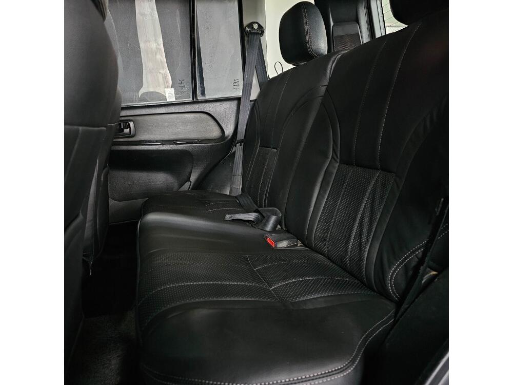 Mitsubishi Pajero TR4
