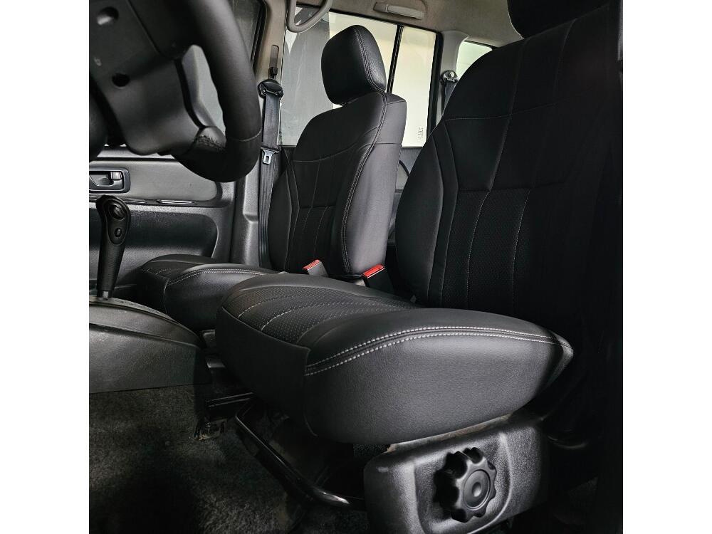 Mitsubishi Pajero TR4