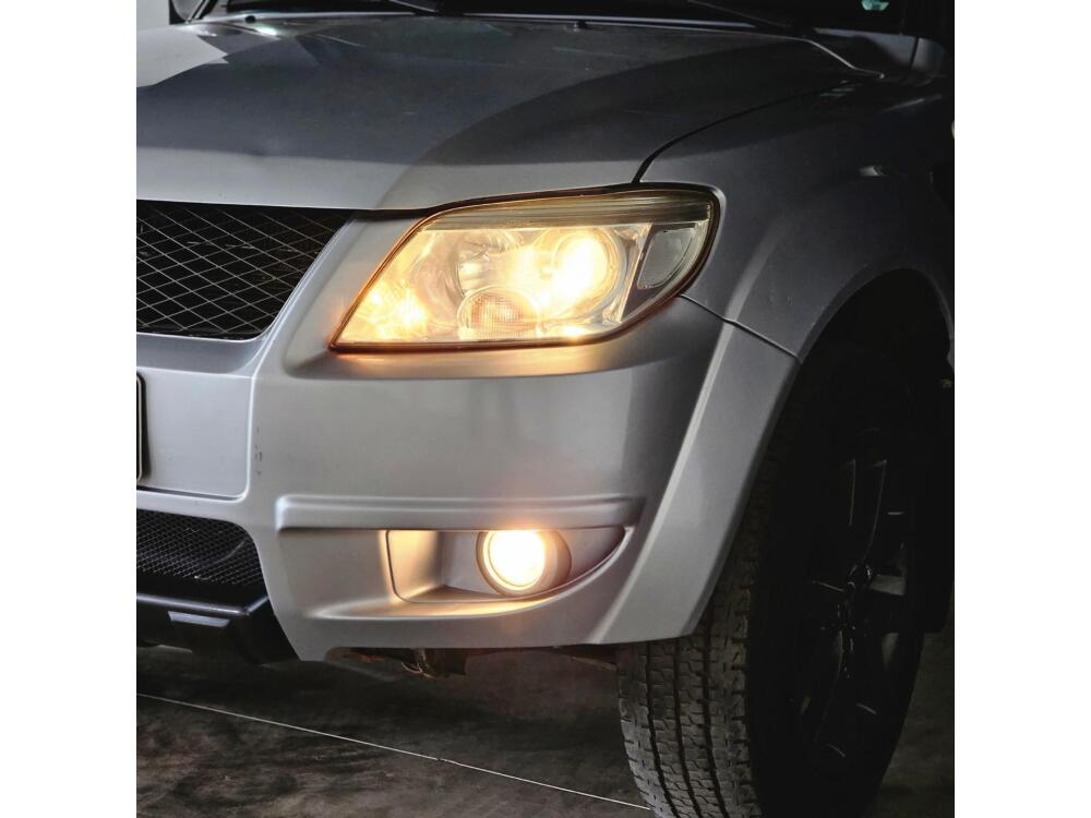 Mitsubishi Pajero TR4