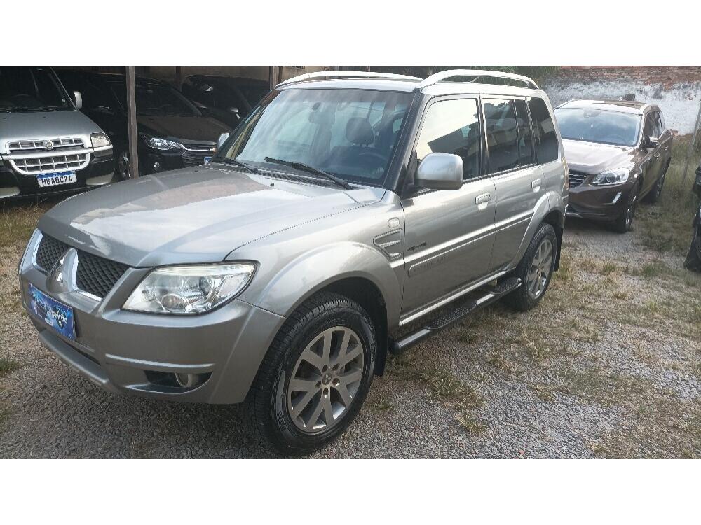 Mitsubishi Pajero TR4