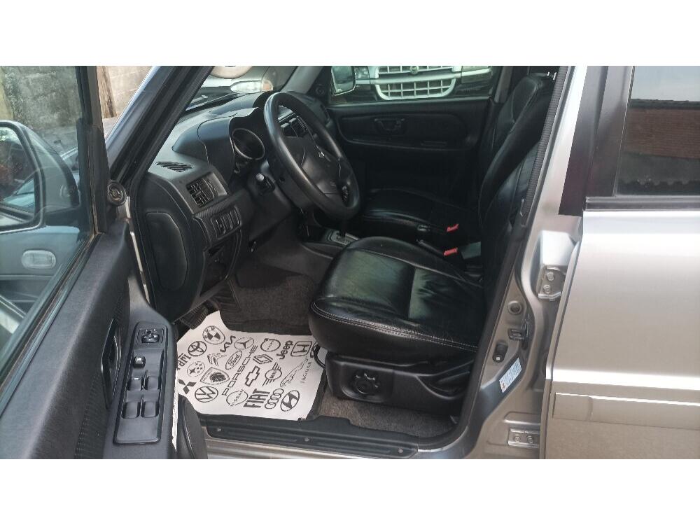 Mitsubishi Pajero TR4