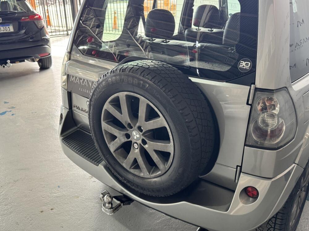 Mitsubishi Pajero TR4