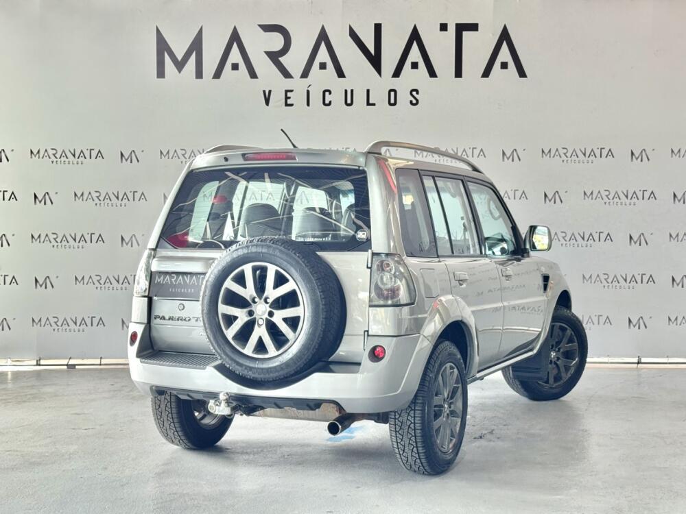 Mitsubishi Pajero TR4