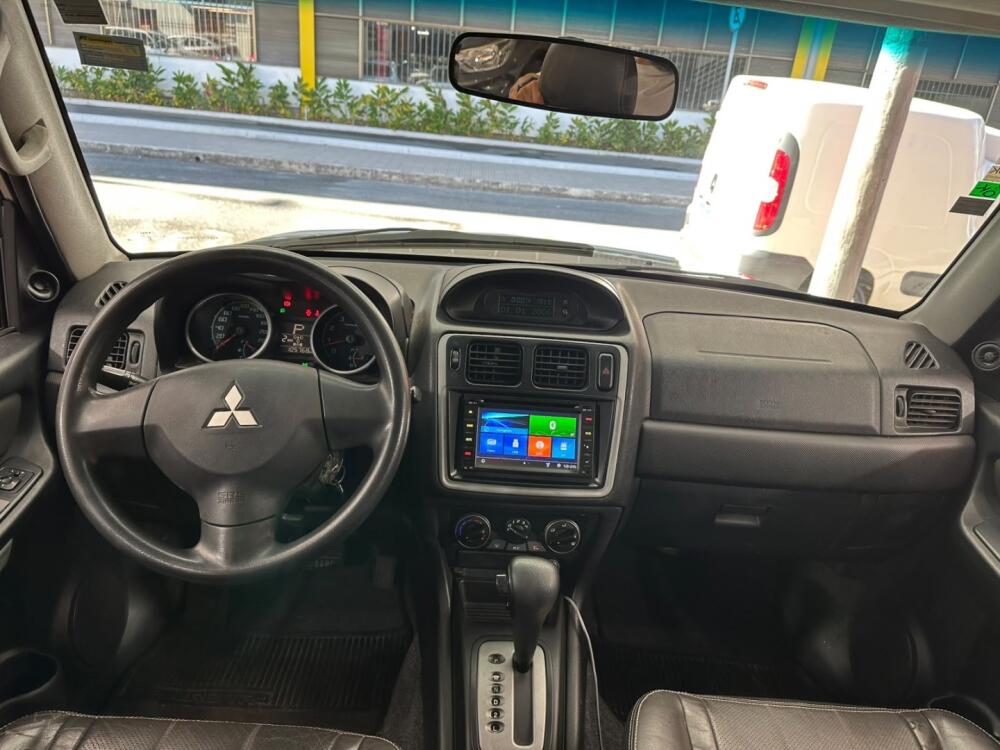 Mitsubishi Pajero TR4