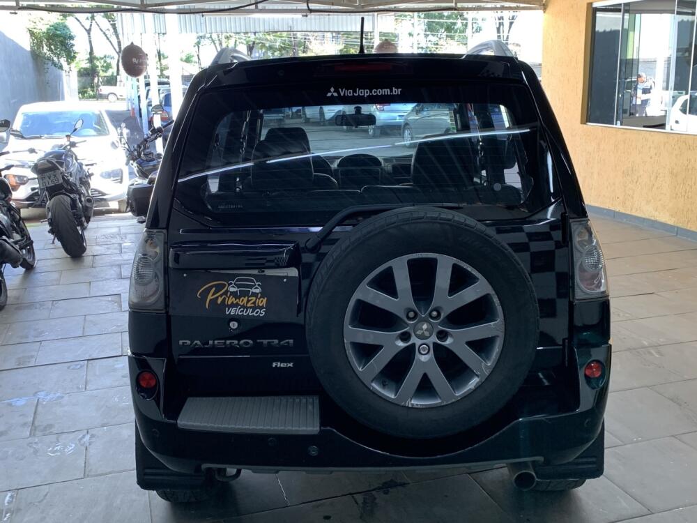 Mitsubishi Pajero TR4