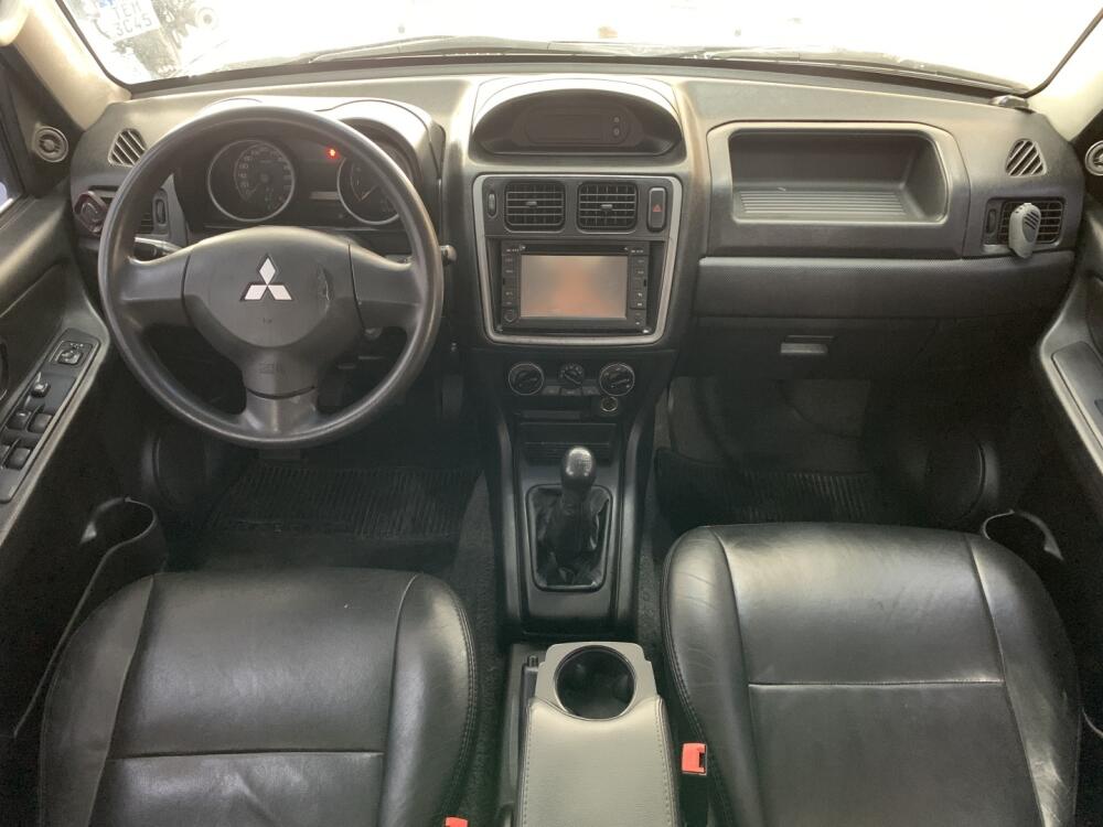 Mitsubishi Pajero TR4