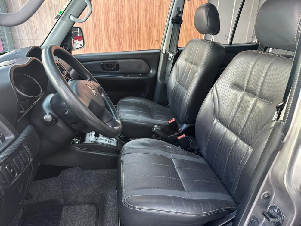 Mitsubishi Pajero TR4