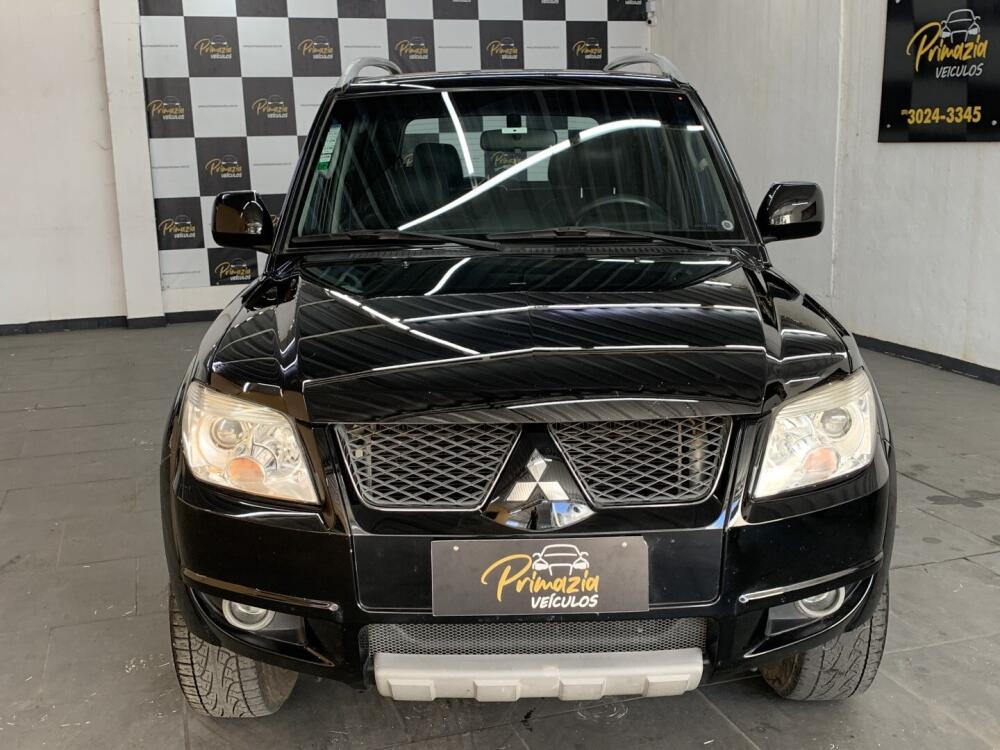 Mitsubishi Pajero TR4