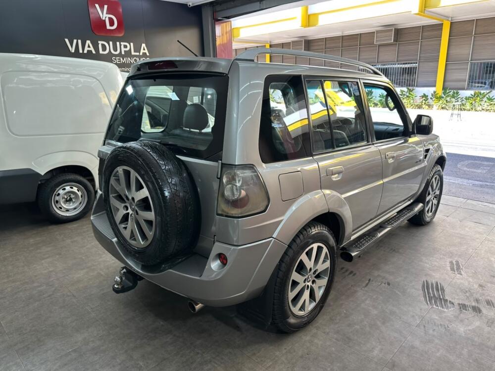 Mitsubishi Pajero TR4