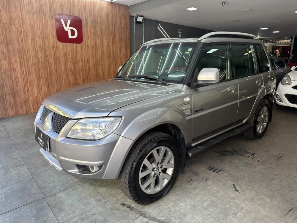 Mitsubishi Pajero TR4