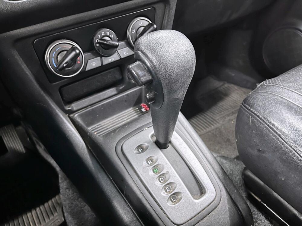 Mitsubishi Pajero TR4