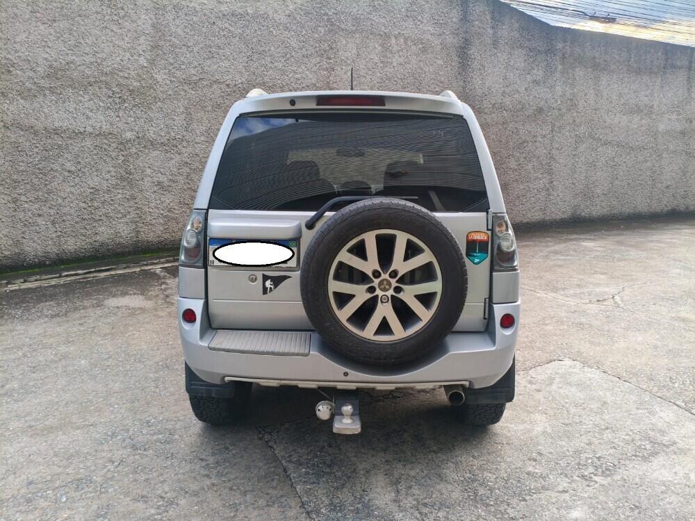 Mitsubishi Pajero TR4