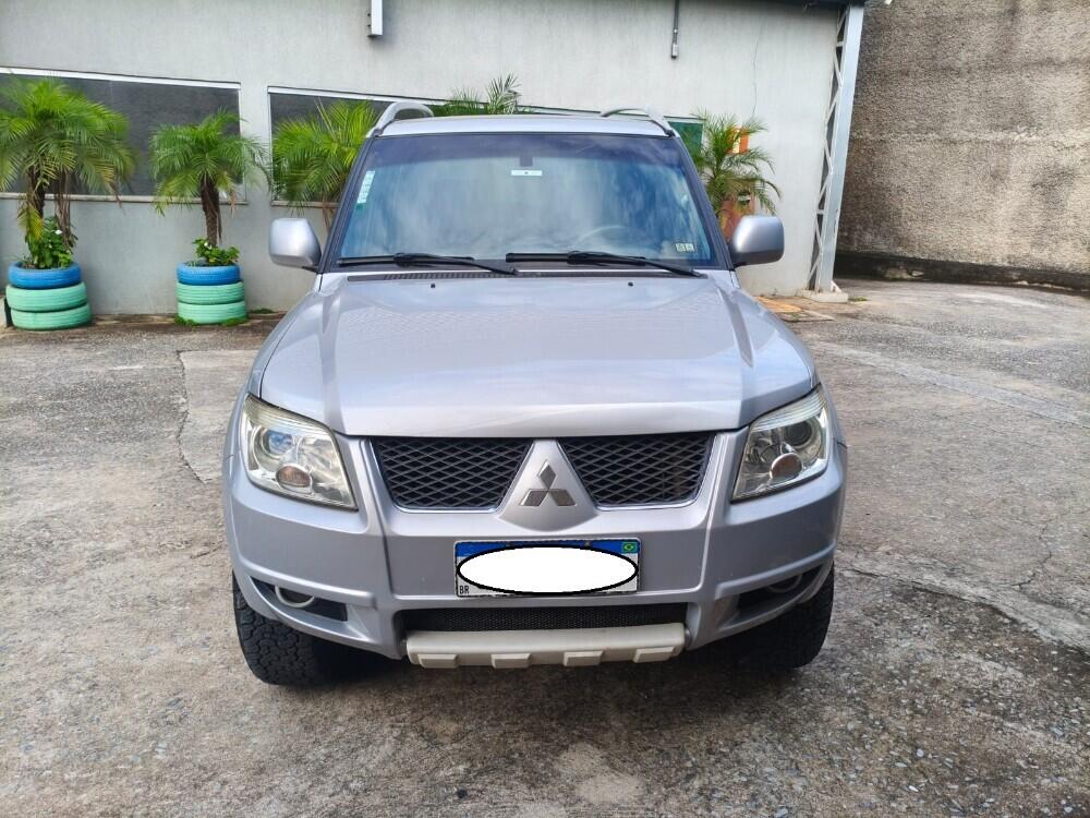 Mitsubishi Pajero TR4