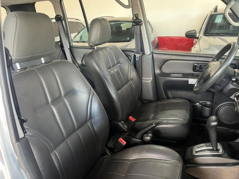 Mitsubishi Pajero TR4