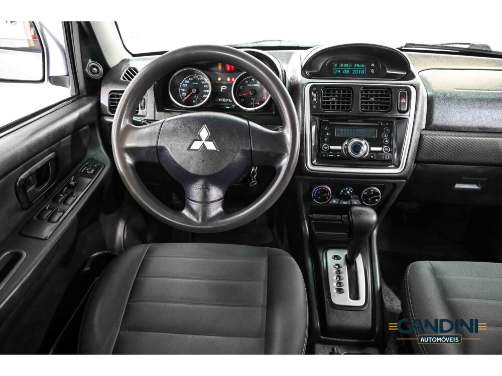 Mitsubishi Pajero TR4