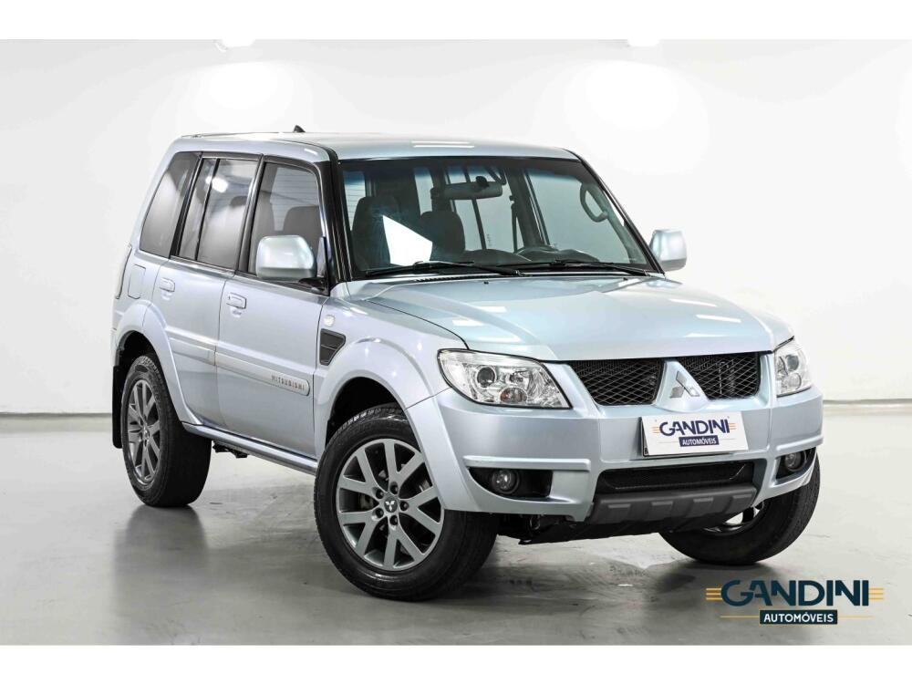 Mitsubishi Pajero TR4