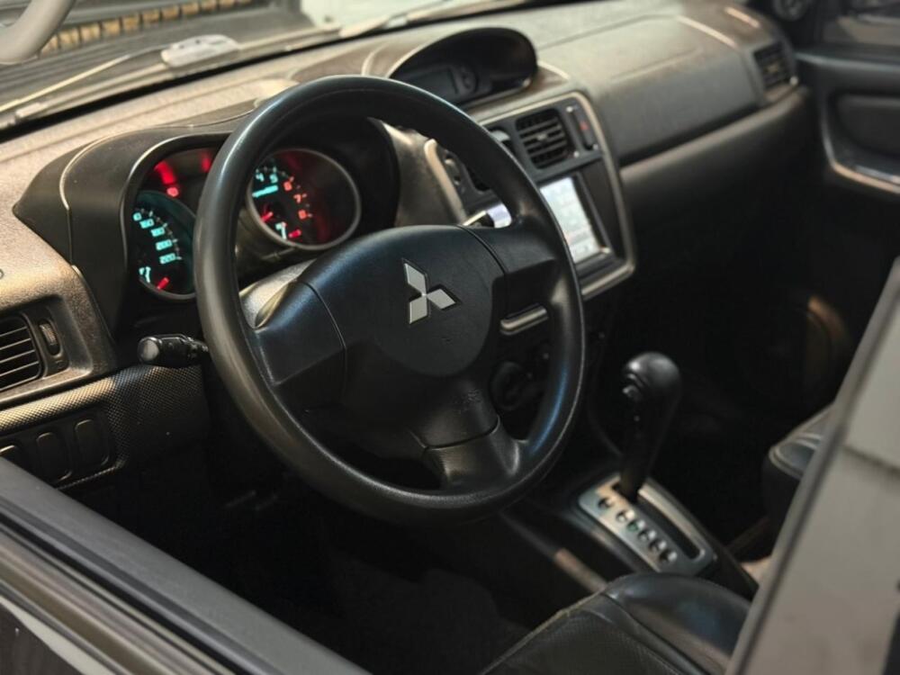 Mitsubishi Pajero TR4