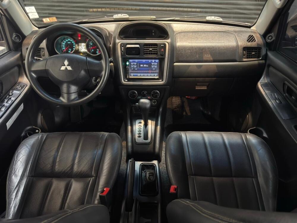 Mitsubishi Pajero TR4