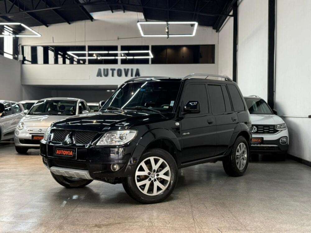 Mitsubishi Pajero TR4