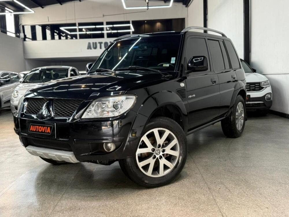 Mitsubishi Pajero TR4