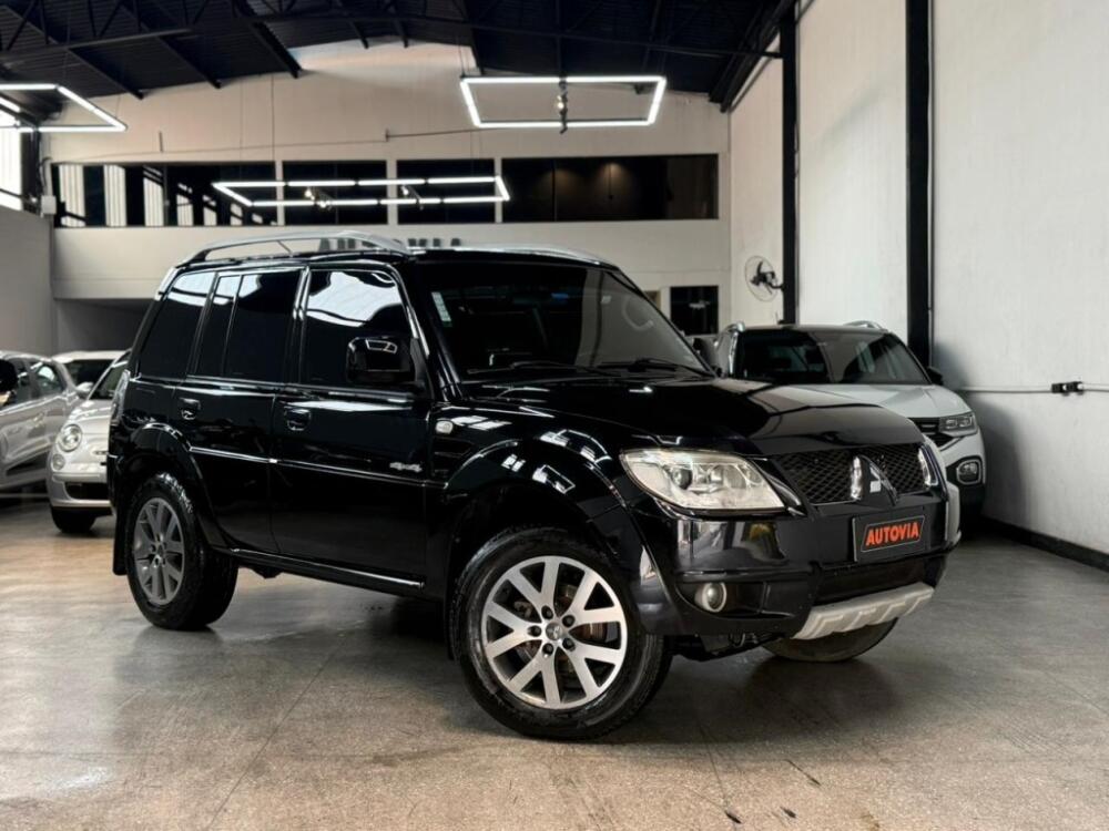 Mitsubishi Pajero TR4