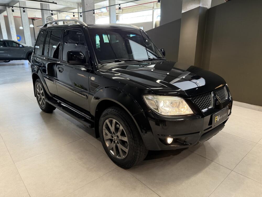 Mitsubishi Pajero TR4