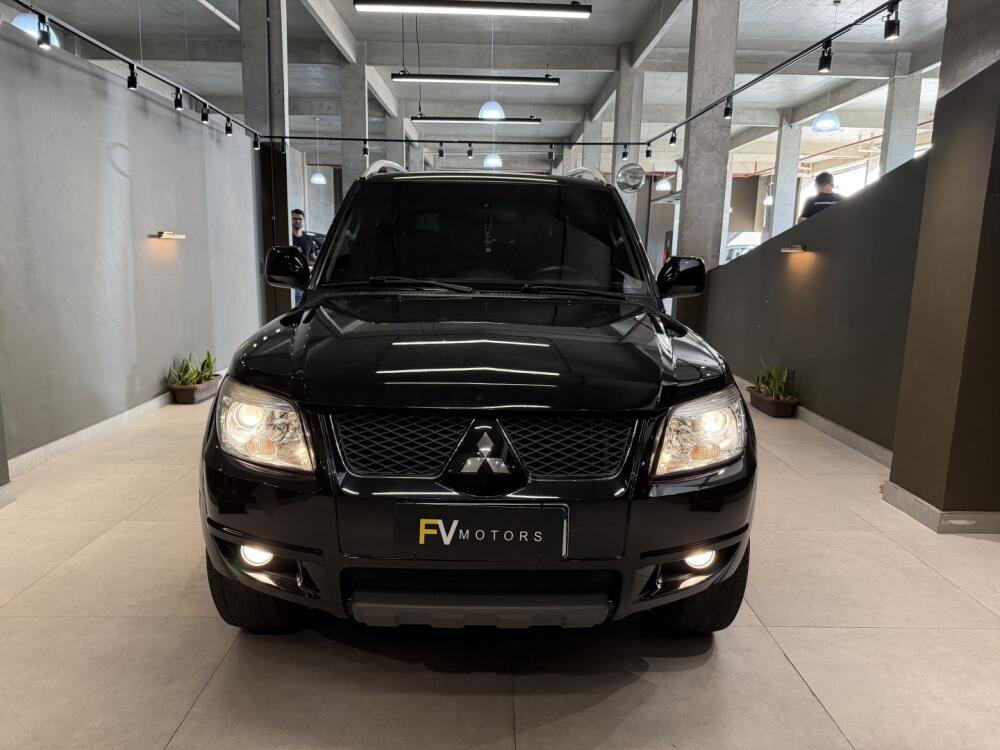 Mitsubishi Pajero TR4