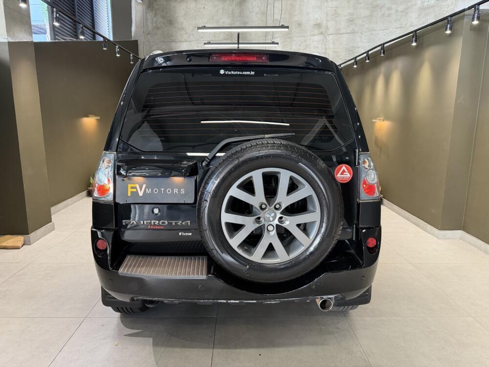 Mitsubishi Pajero TR4